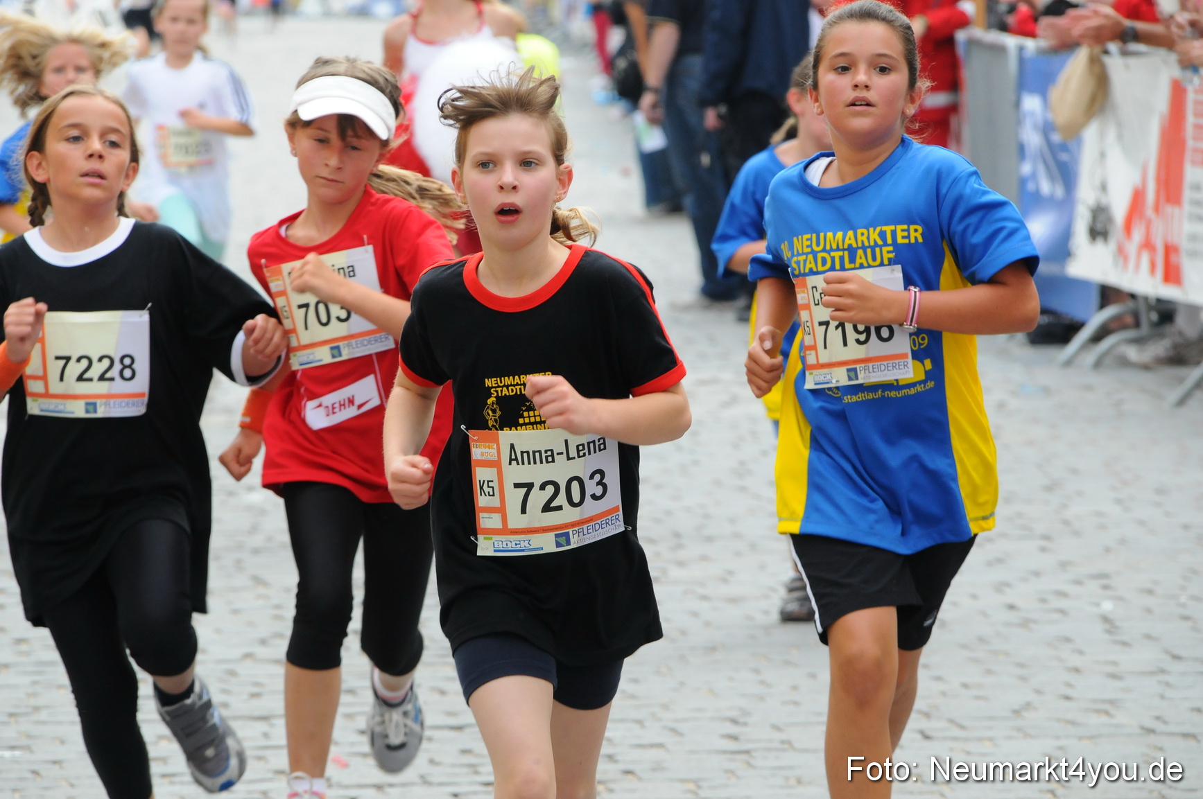 0085 Stadtlauf Neumarkt Bambinilaeufe 200909